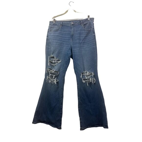 AMERICAN EAGLE Women Curvy High-Rise Flare Jean Size 18 Blue Distressed Med Wash - Picture 1 of 16